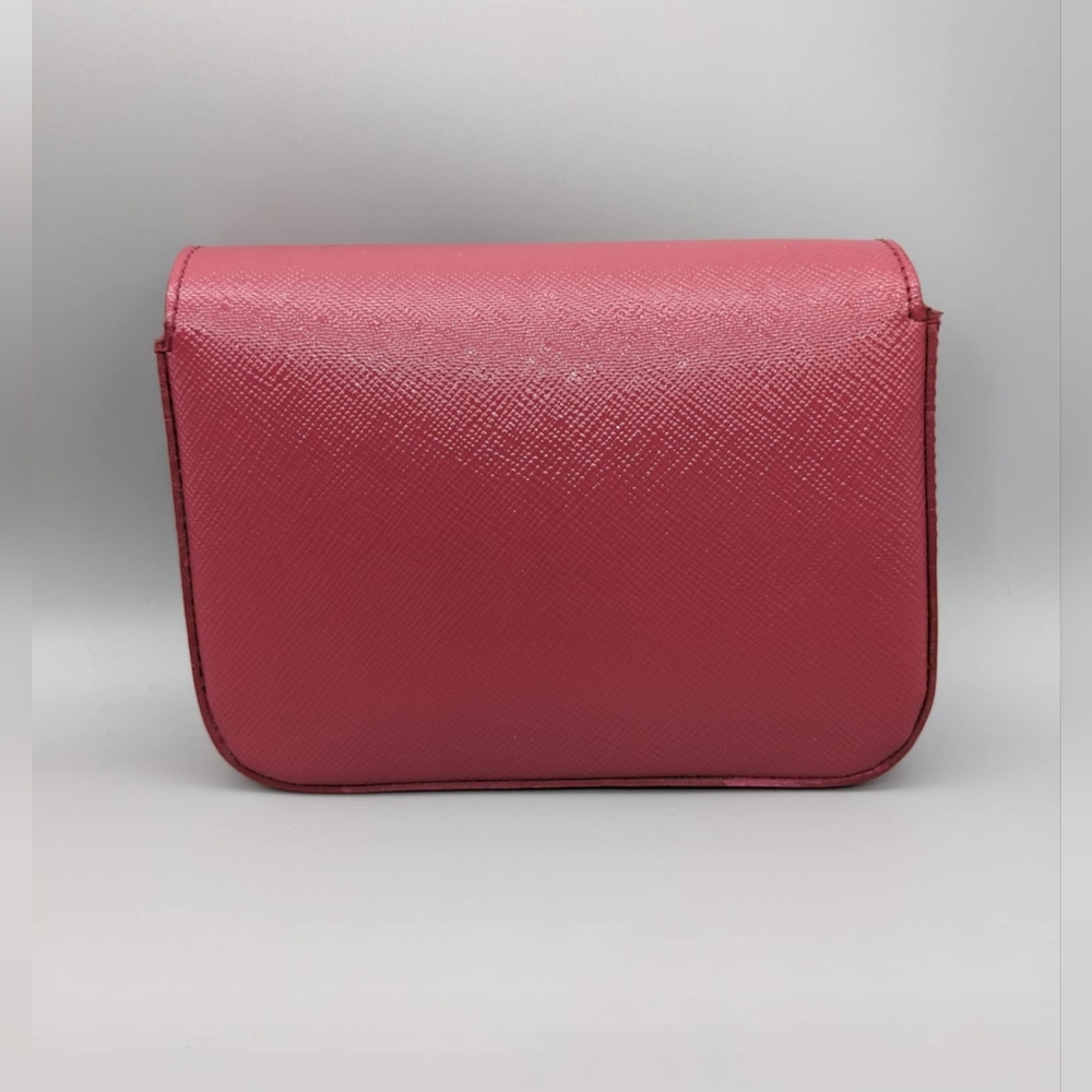 Prada - Picture 12 of 12